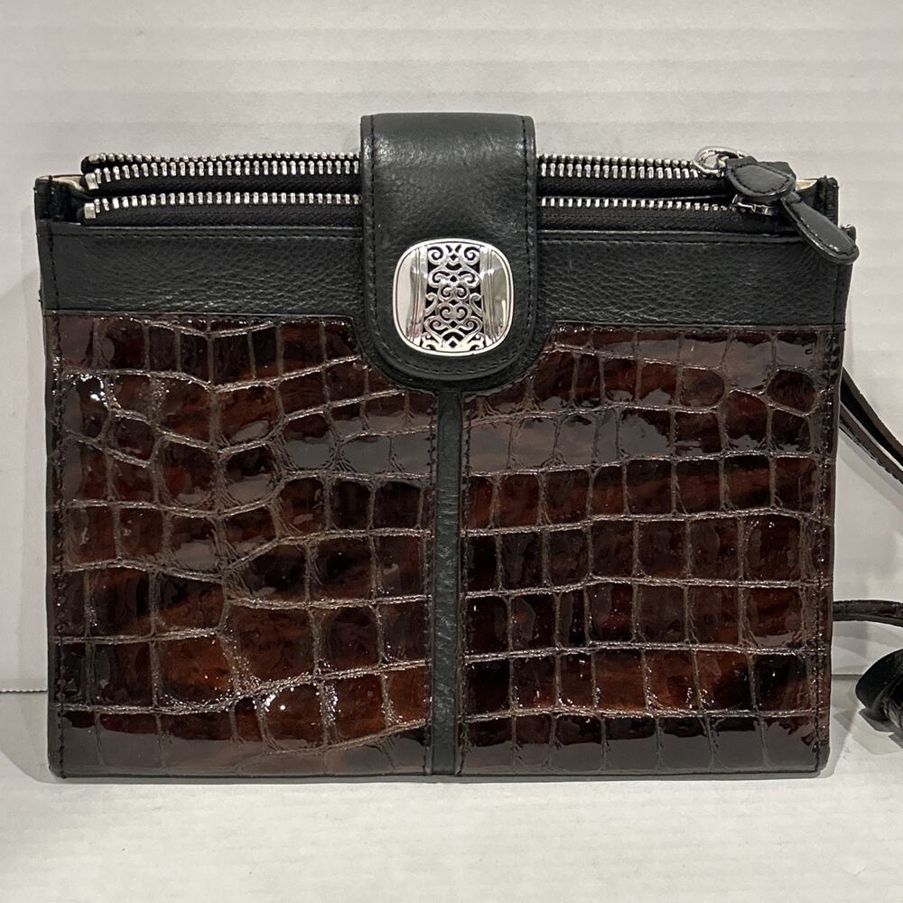 EUC Brighton Brown Croc Embossed Leather Clutch Wallet crossbody 8.5” X 6.5” .5”